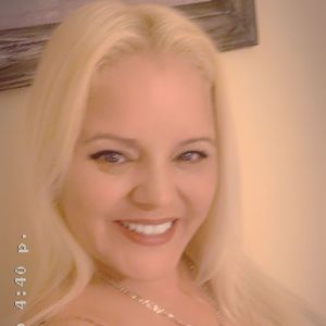 Meet your Posher, Celines